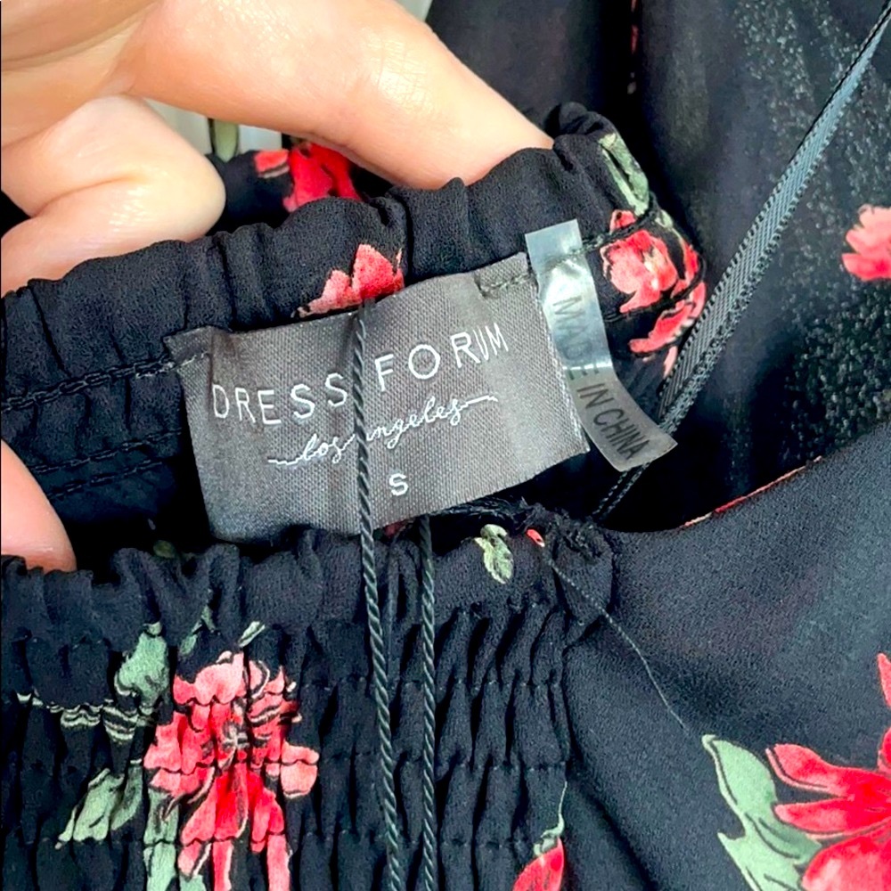 🌷Dress Forum Split Leg Floral Jumpsuit 🌷 - Picture 9 of 11